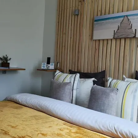 Logis Restaurant Entre Nous فندق Langeac