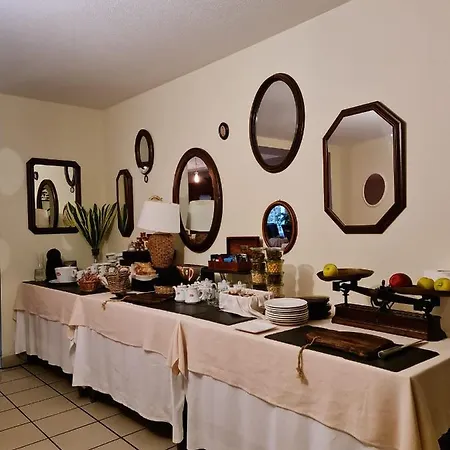 فندق Logis Restaurant Entre Nous Langeac