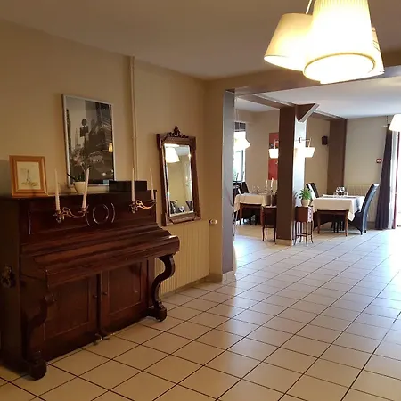 فندق Logis Restaurant Entre Nous Langeac