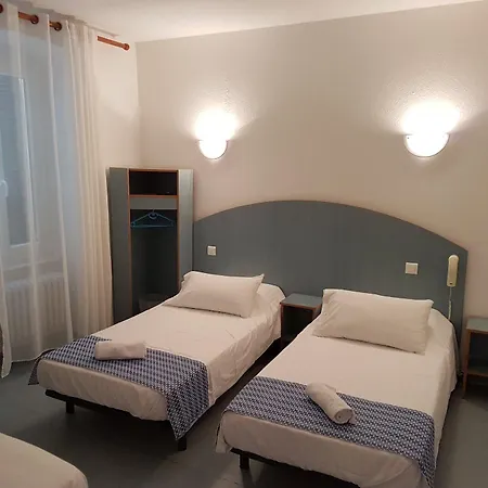 Logis Restaurant Entre Nous فندق Langeac