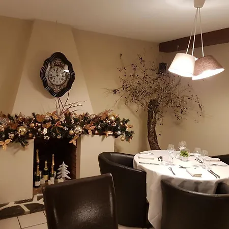 Logis Restaurant Entre Nous فندق 3*